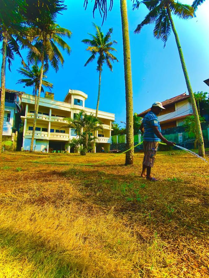 Hellovarkala Beach Resort Bagian luar foto
